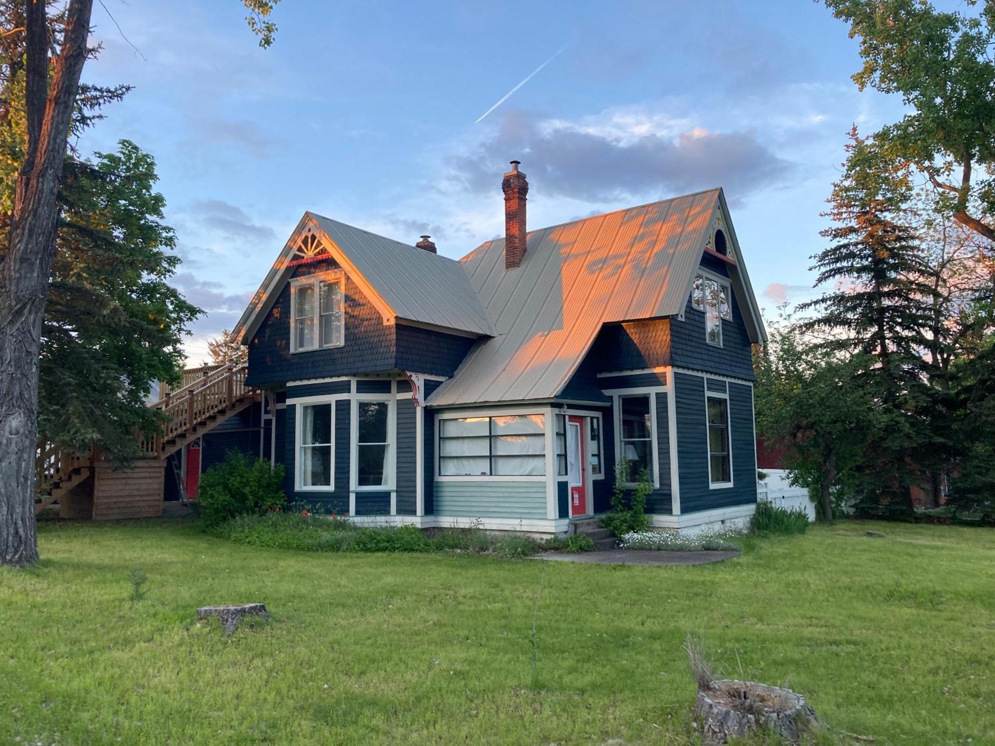 Victorian Guest Getaway-20Mins To Glacier National Park-10Mins To Airport! Columbia Falls Zewnętrze zdjęcie